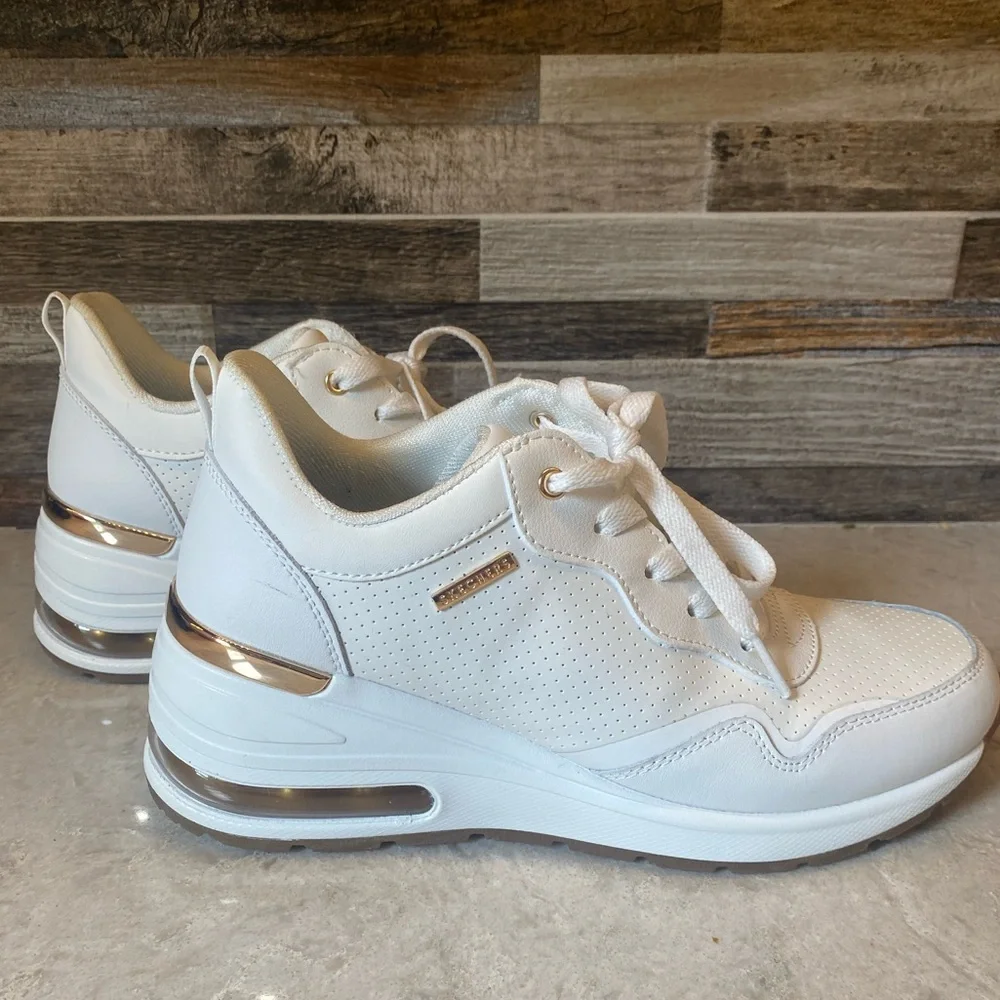 Skechers Million Hotter Air Sneaker - Picture 1 of 6